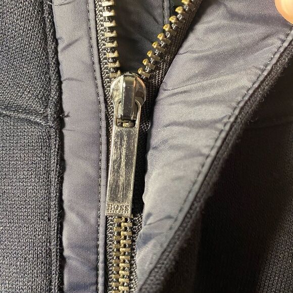 Hugo Boss | Men's Quarter Zip Mock Neck Sweater Black Sz Medium - Picture 6 of 12